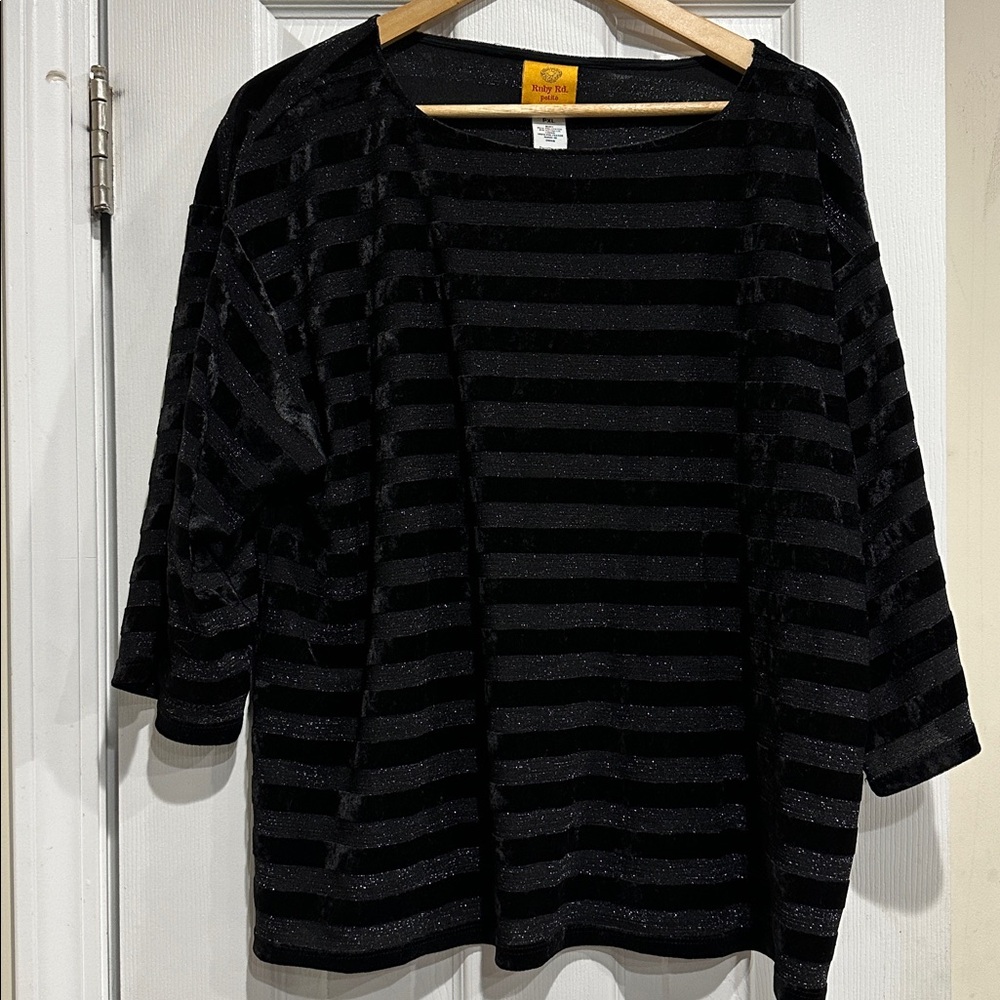Ruby Rd Petite Black Velvet Striped Metallic Top Size PXL